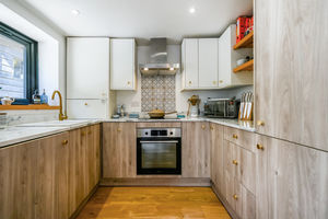 Kitchen- click for photo gallery